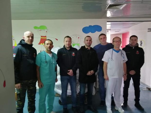 Хероји брину о најмлађима: Ратни војни инвалиди упутили донацију породилишту и дечјем одељењу ОБ Студеница